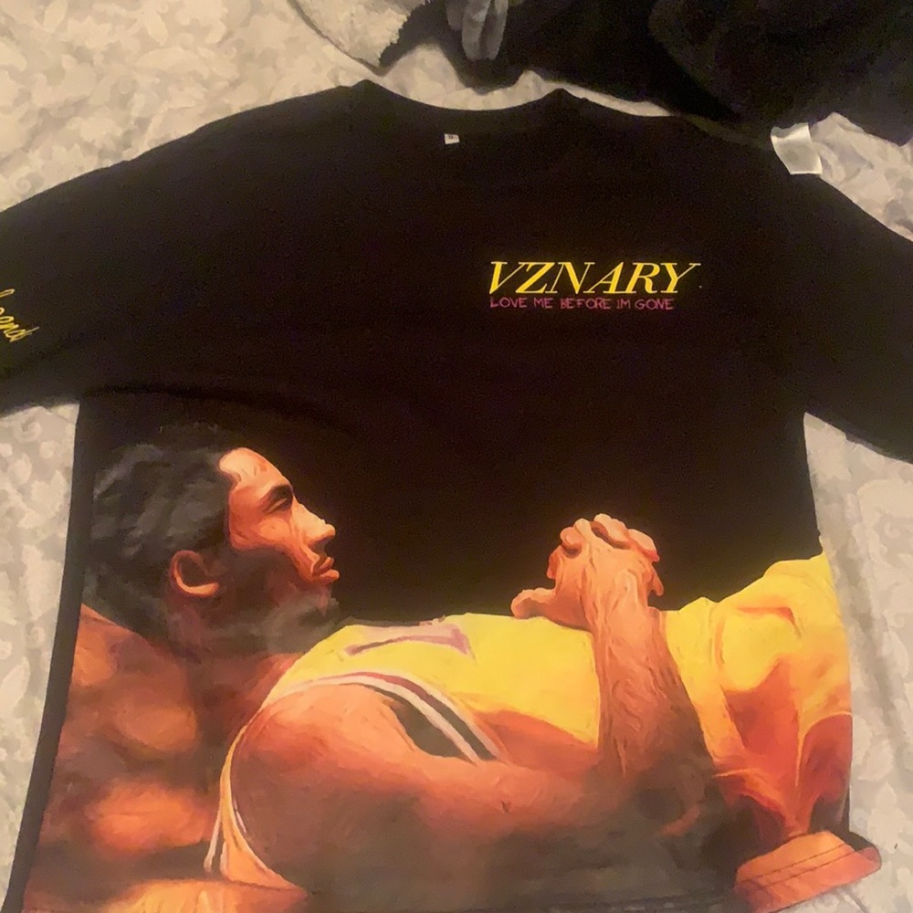 VZNARY KOBE BRYANT LONG SLEEVE!